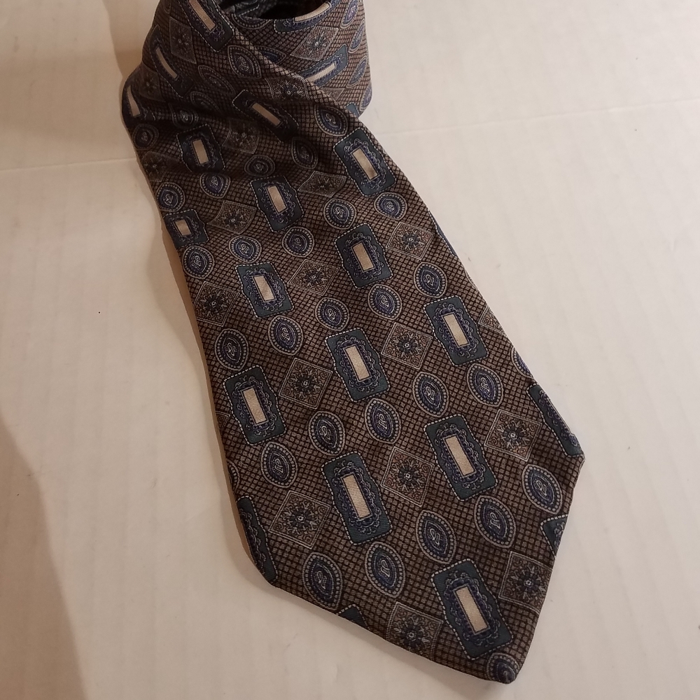 Cambridge tie k22